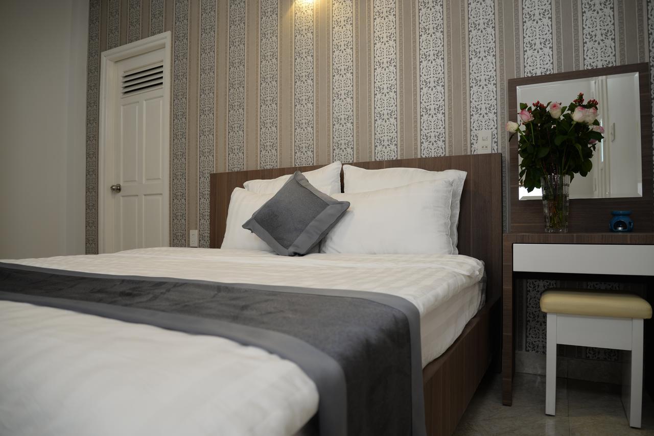 Amis Hotel Dalat Bagian luar foto